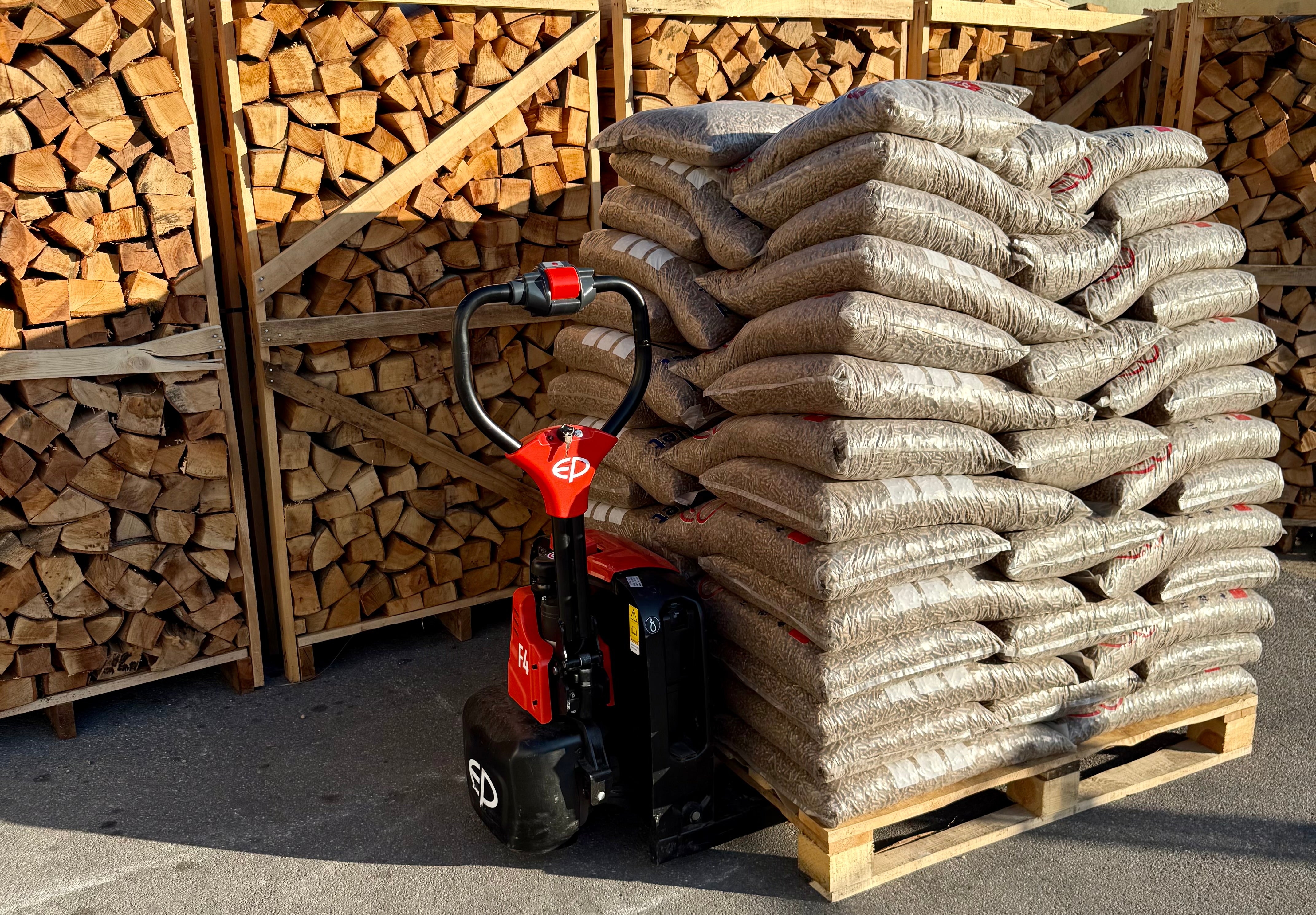 Pellets 15KG Säcke auf Palette - 67 Säcke - (1005KG)