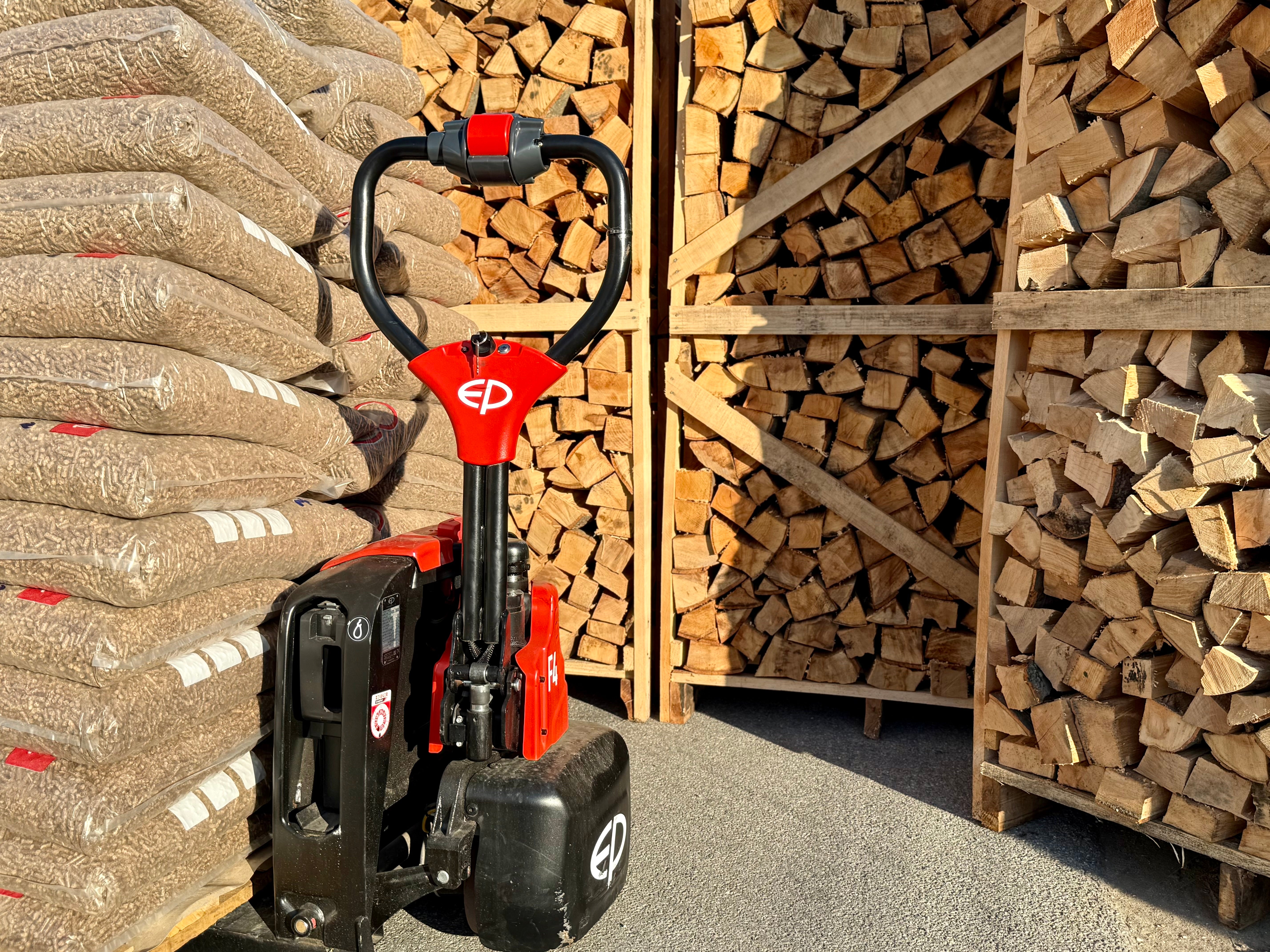 Pellets 15KG Säcke auf Palette - 67 Säcke - (1005KG)
